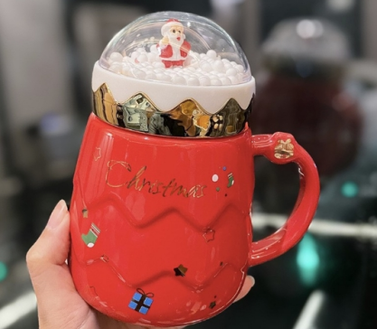 merry scene mug