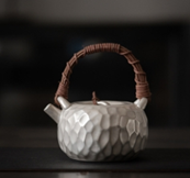 [CTA221-3] Rattan-Woven Hammered Teapot